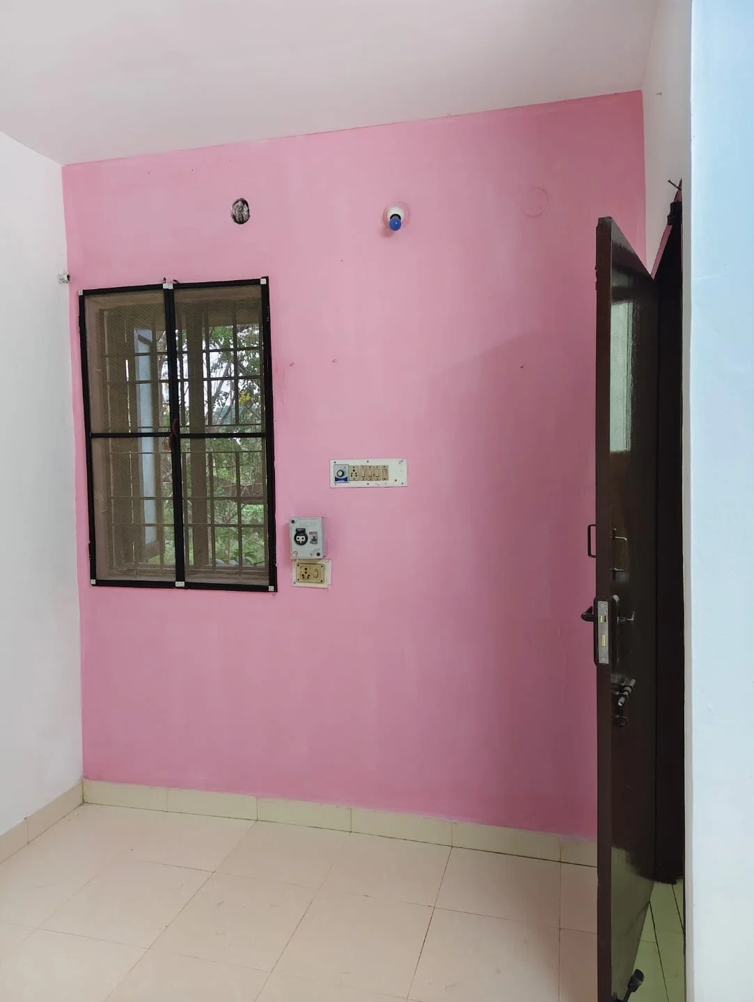 Residential Flat for Sale — image 2
